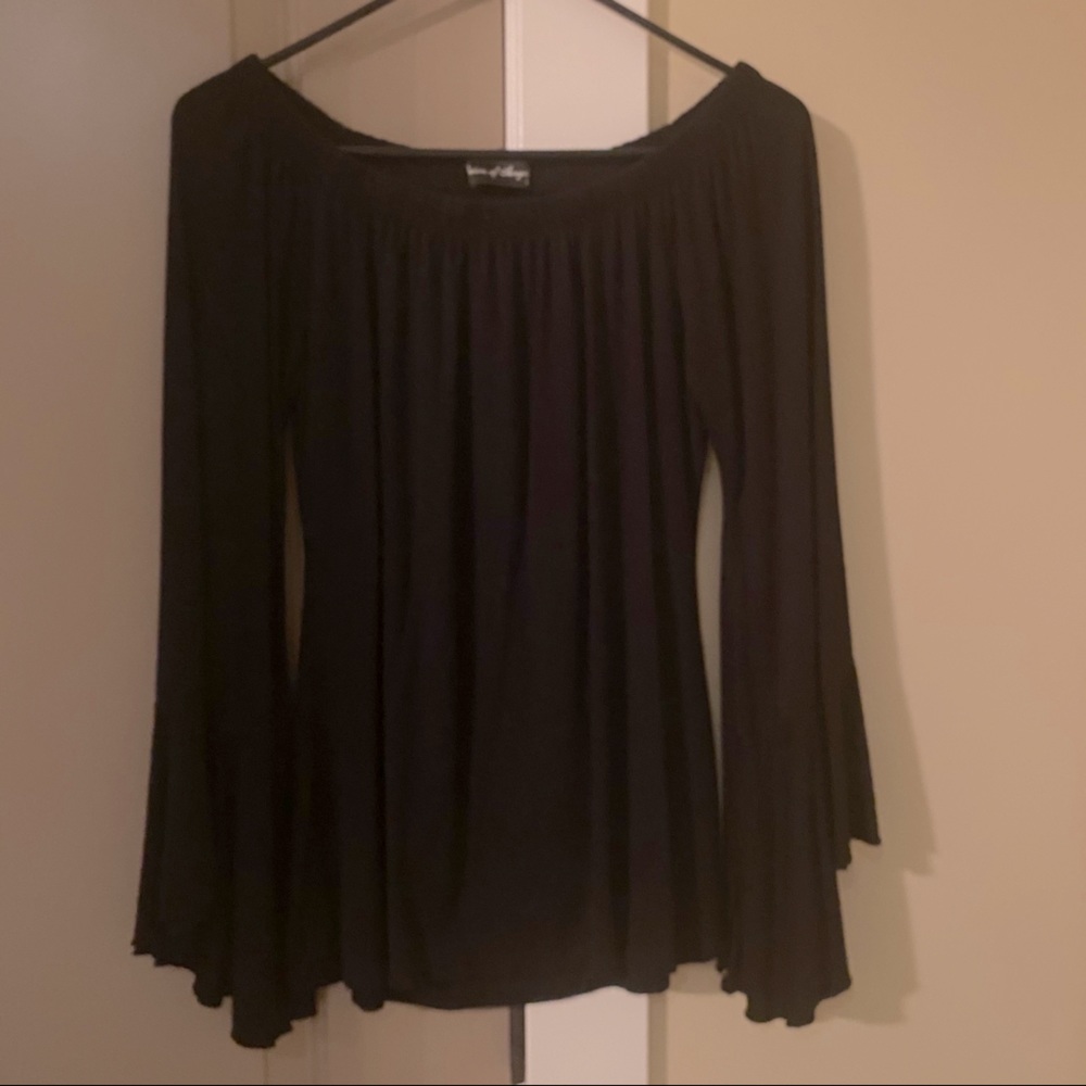 Union of Angels Black Blouse Small